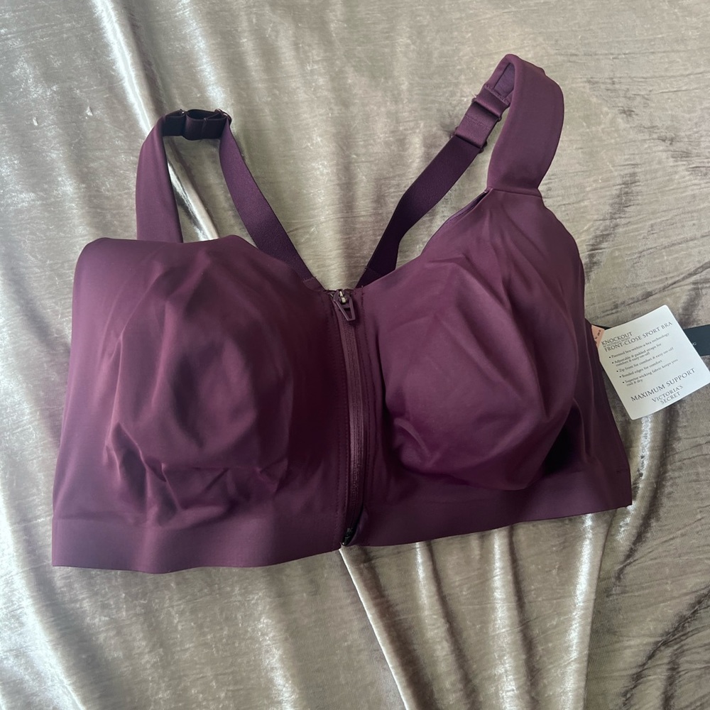 Victoria Secret Knockout Front Close Sports Bra (New with tags!)